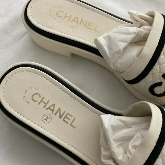 Chanel rev ivory/black mules sandals  38.5 - Picture 7 of 10